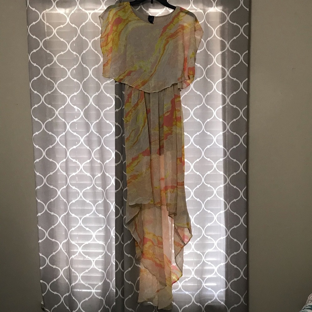 Party dress with marble pattern
